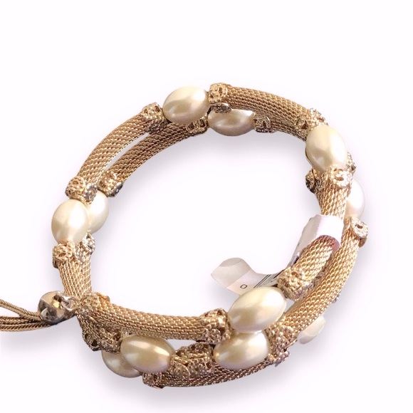 Goldtone And Faux Pearls Wrap Around Bracelet NWT! - Picture 1 of 5